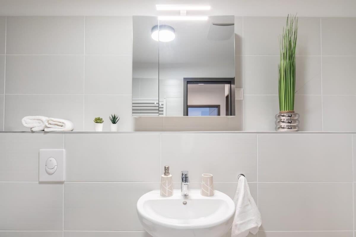 Penthouse - New - Modern & Quiet Apartment Budapest