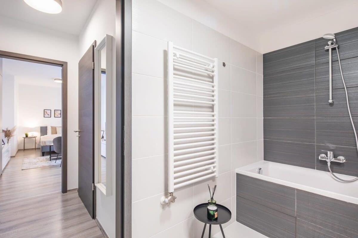 Penthouse - New - Modern & Quiet Apartment