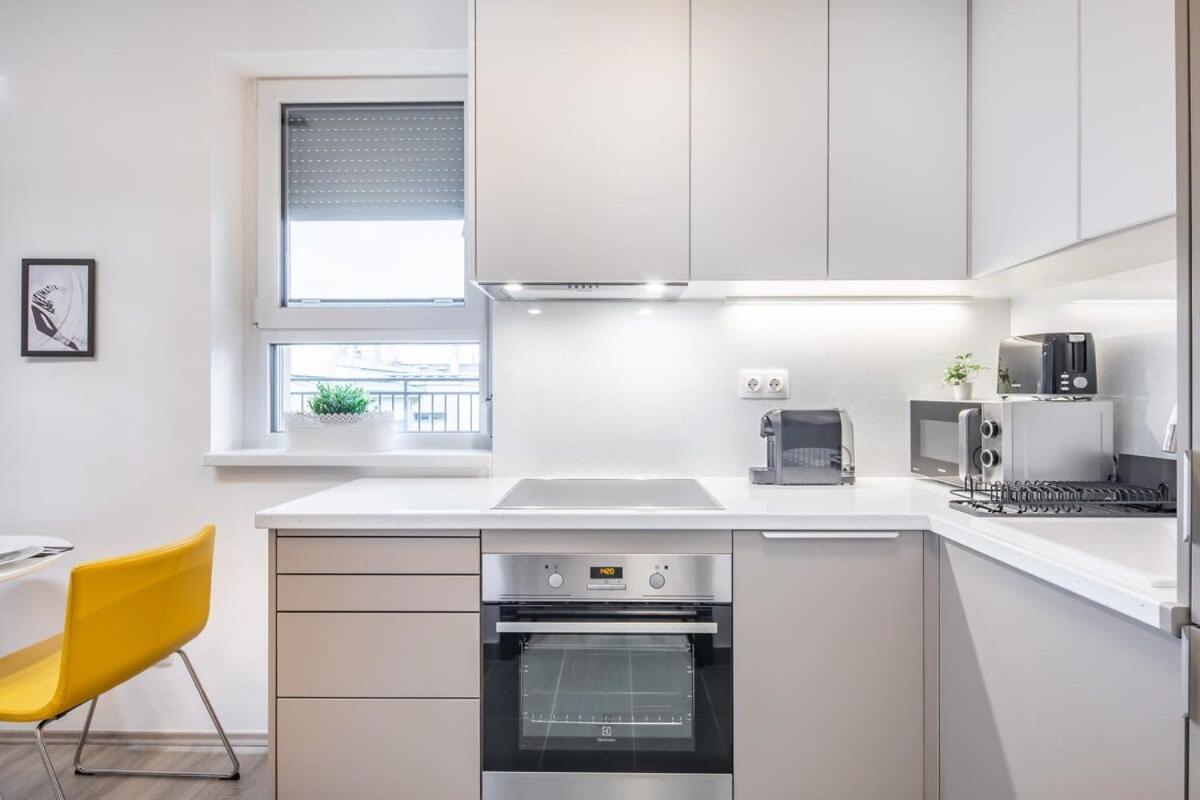 Penthouse - New - Modern & Quiet Apartment *