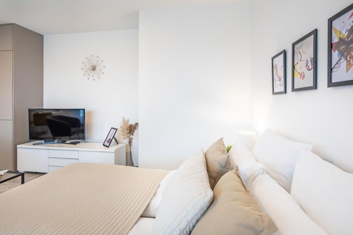 Penthouse - New - Modern & Quiet * Budapest