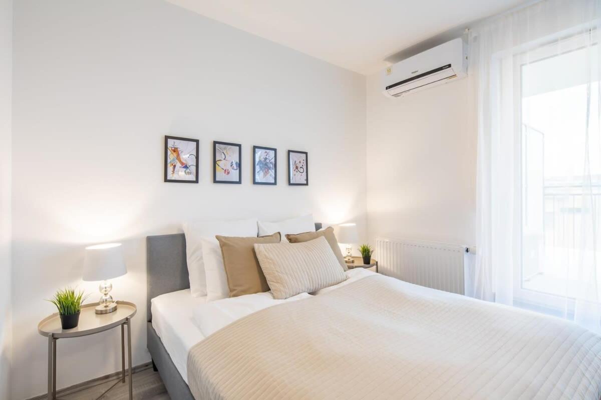 Penthouse - New - Modern & Quiet * Budapest