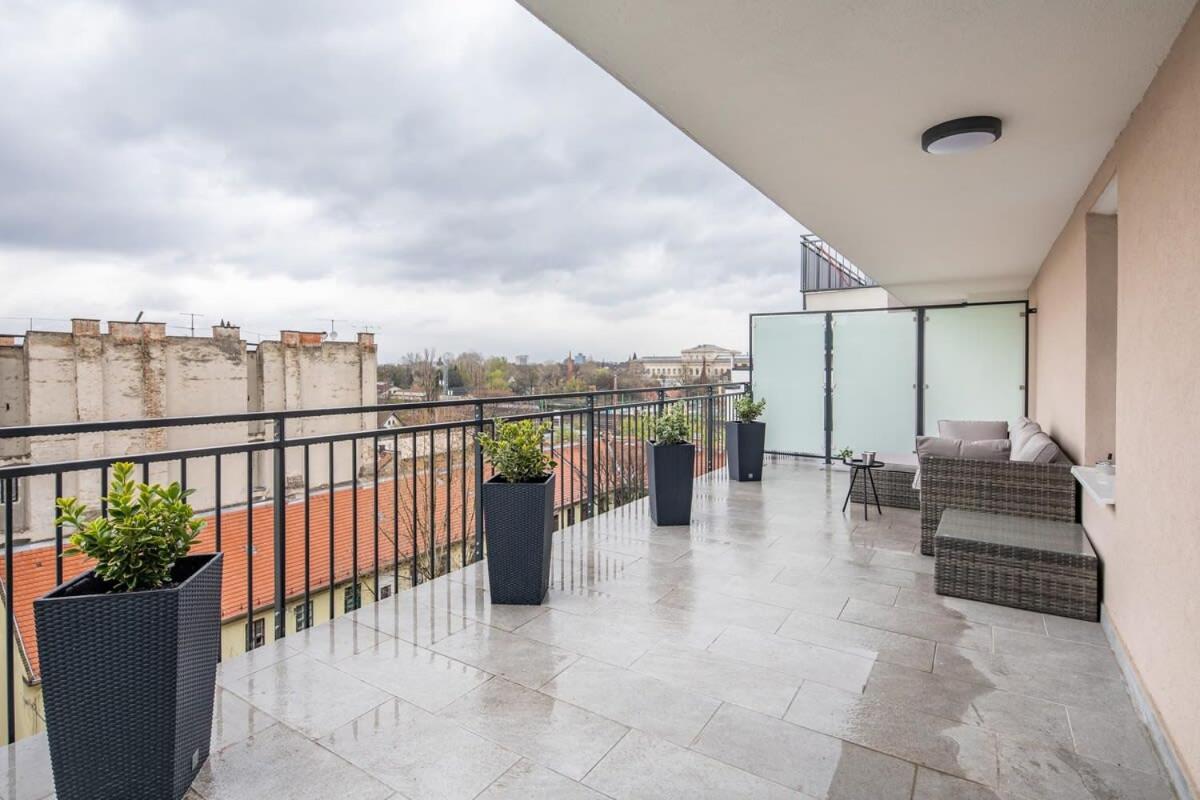 Penthouse - New - Modern & Quiet * Budapest